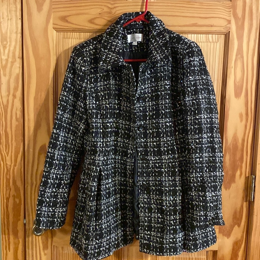 Erin London coat. Brand New size small. Jacket, warm, dressy.